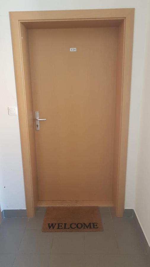 Vrchar Apartment Доновали Екстериор снимка
