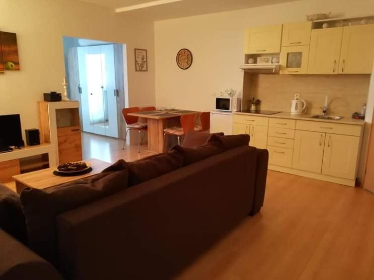Vrchar Apartment Доновали Екстериор снимка
