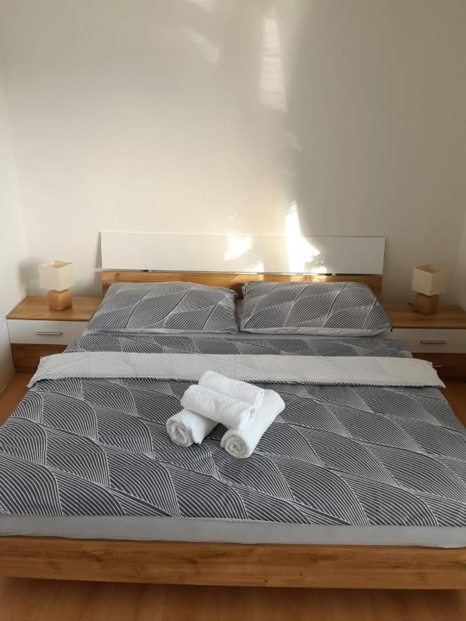 Vrchar Apartment Доновали Екстериор снимка