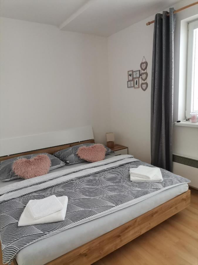 Vrchar Apartment Доновали Екстериор снимка